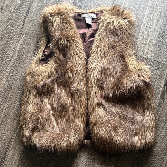 WD.NY Jackets & Blazers - Faux Fur Vest in Brown